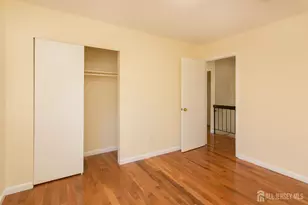 7 Cactus Ct, Edison, NJ 08820 - Photo 17