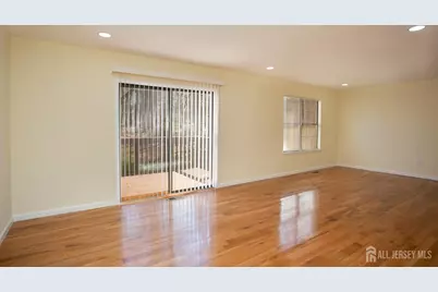 7 Cactus Court, Edison, NJ 08820 - Photo 11