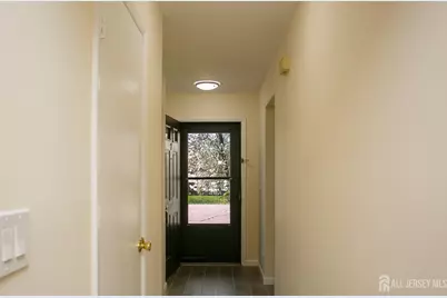 7 Cactus Court, Edison, NJ 08820 - Photo 5