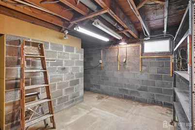 172 Ryders Lane, New Brunswick, NJ 08901 - Photo 29