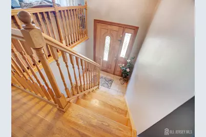 60 S Cliff Road S, Colonia, NJ 07067 - Photo 23