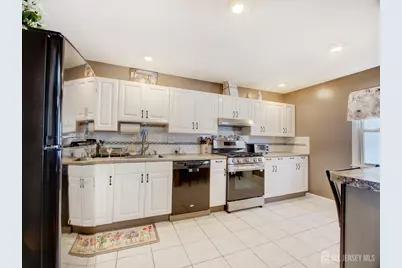 60 S Cliff Road S, Colonia, NJ 07067 - Photo 11