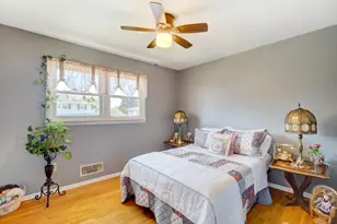 60 S Cliff Road S, Colonia, NJ 07067 - Photo 15