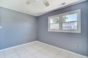 60 S Cliff Road S, Colonia, NJ 07067 - Photo 25