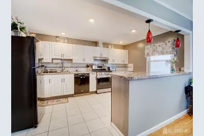 60 S Cliff Road S, Colonia, NJ 07067 - Photo 13