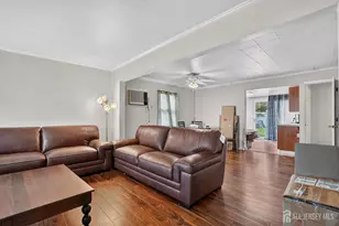 24 Hillcrest Ave, Edison, NJ 08817 - Photo 3