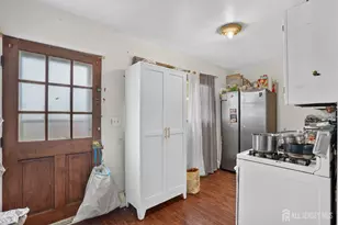 24 Hillcrest Ave, Edison, NJ 08817 - Photo 13