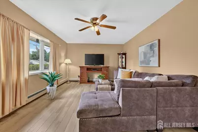 25 Kenmore Road, Edison, NJ 08817 - Photo 5