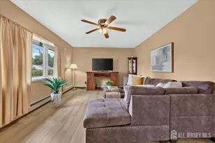 25 Kenmore Rd, Edison, NJ 08817 - Photo 5