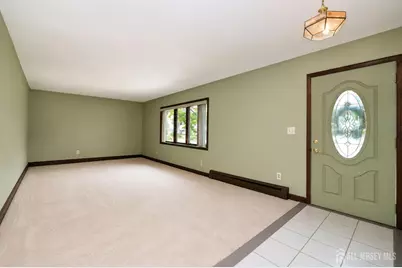 16 Ivy Place, Monroe Township, NJ 08831 - Photo 5