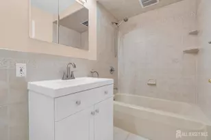 20 Mercury Rd, Edison, NJ 08817 - Photo 11
