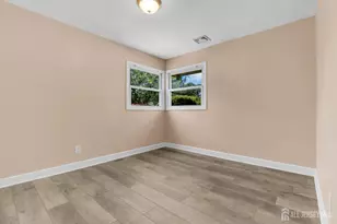 20 Mercury Rd, Edison, NJ 08817 - Photo 9