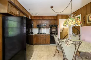 127 Hagaman St, Carteret, NJ 07008 - Photo 9