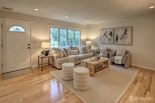 [Address not provided], Iselin, NJ 08830 - Photo 3