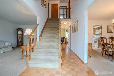 15 Lynn Court, North Brunswick Township, NJ 08902 - Photo 5