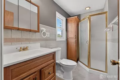 30 W Park Avenue, Avenel, NJ 07001 - Photo 17