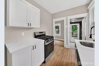 678 Ridgedale Avenue, Woodbridge Township, NJ 07095 - Photo 3