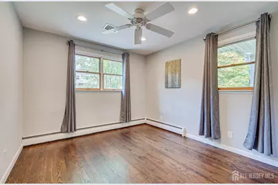 41 W Calvert Avenue, Edison, NJ 08820 - Photo 35