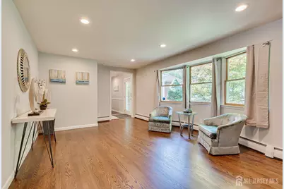 41 W Calvert Avenue, Edison, NJ 08820 - Photo 17
