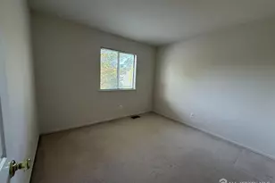 12 Sunflower Ct, Edison, NJ 08820 - Photo 19