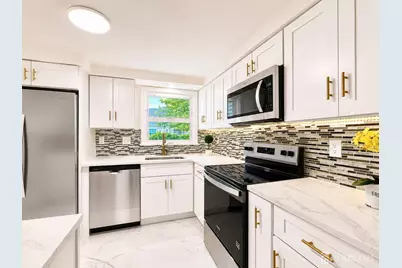 461-B Revere Way, Monroe Township, NJ 08831 - Photo 11