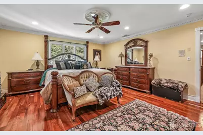 827 Holmdel Road, Holmdel, NJ 07733 - Photo 17