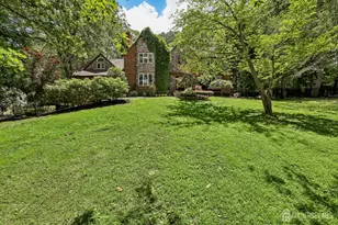 827 Holmdel Rd, Holmdel, NJ 07733 - Photo 1