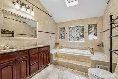 827 Holmdel Road, Holmdel, NJ 07733 - Photo 23