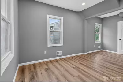 16 Gordon Street, Aberdeen Township, NJ 07721 - Photo 19