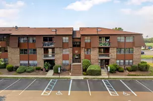 204 C Sierra Ct, Woodbridge Township, NJ 07095 - Photo 1