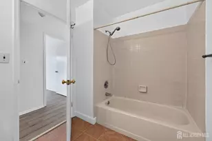 204 C Sierra Ct, Woodbridge Township, NJ 07095 - Photo 17