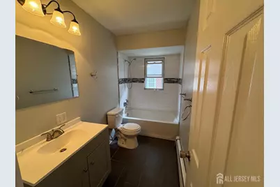 1038 Kingslalnd Lane, Fort Lee, NJ 07024 - Photo 9