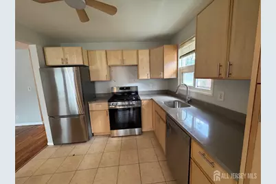 1038 Kingslalnd Lane, Fort Lee, NJ 07024 - Photo 5