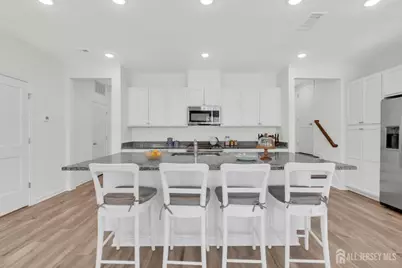 731 Station Road, Dunellen, NJ 08812 - Photo 9