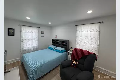 245 Linden Avenue, Irvington, NJ 07111 - Photo 17