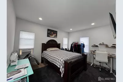 245 Linden Avenue, Irvington, NJ 07111 - Photo 9