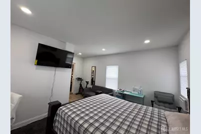 245 Linden Avenue, Irvington, NJ 07111 - Photo 11