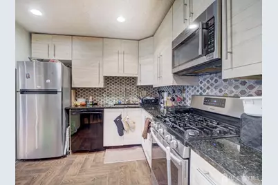 380 Lancaster Court, Piscataway Township, NJ 08854 - Photo 7