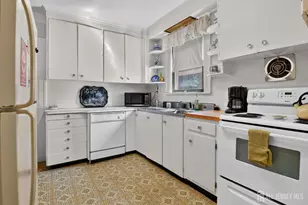 67 Nichol Ave, New Brunswick, NJ 08901 - Photo 5