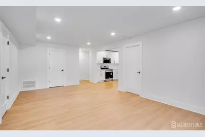 304 College Drive, Edison, NJ 08817 - Photo 5