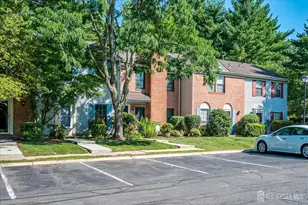 5 Pear Tree Ln, Franklin Township, NJ 08823 - Photo 3