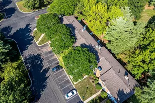 5 Pear Tree Ln, Franklin Township, NJ 08823 - Photo 35