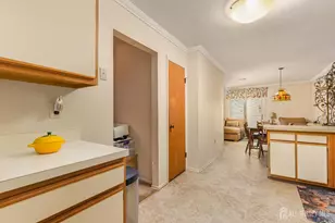 51 Aspen Dr, North Brunswick Township, NJ 08902 - Photo 11