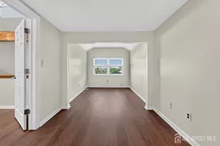 94 Beverly Hl Ter, Woodbridge Township, NJ 07095 - Photo 17