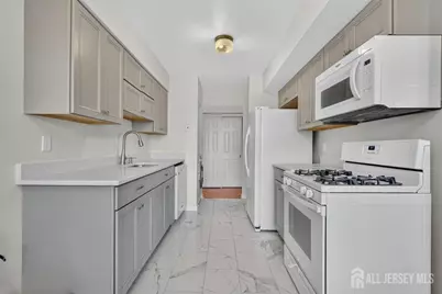 94 Beverly Hill Terrace #F, Woodbridge Township, NJ 07095 - Photo 11