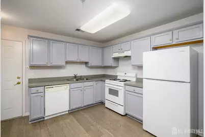177 Liddle Avenue, Edison, NJ 08837 - Photo 5
