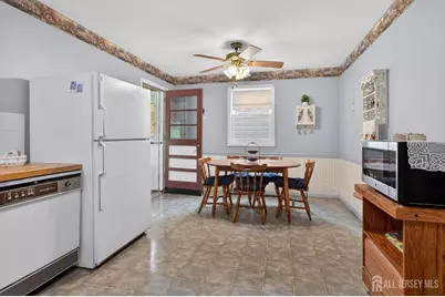 287 Crestwood Drive, Milltown, NJ 08850 - Photo 9