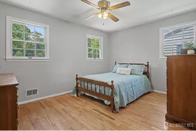 [Address not provided], Milltown, NJ 08850 - Photo 13