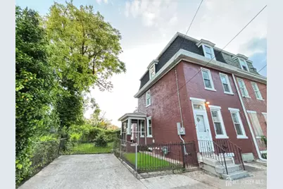 438 Lawrence Street, Burlington City, NJ 08016 - Photo 3