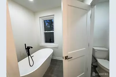 438 Lawrence Street, Burlington City, NJ 08016 - Photo 15